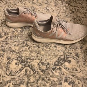 New balance women’s tennis shoes